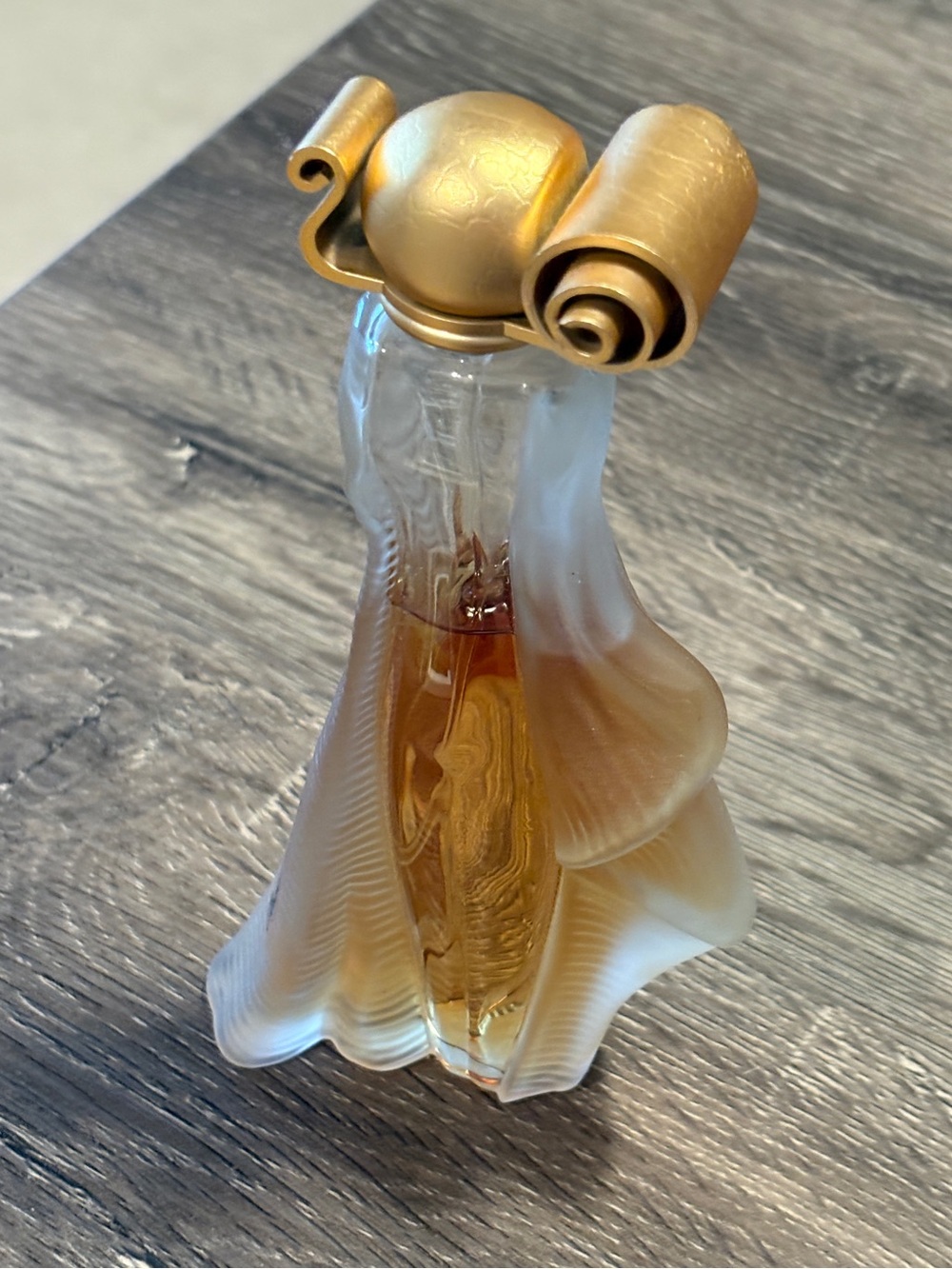 Givenchy Organza Eau de Spray Indecence Paris 3.3 fl oz
